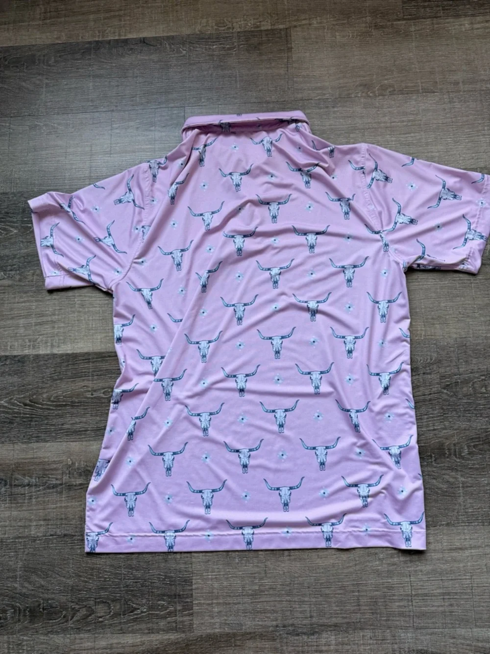 Waggle Golf Polo | Pink Short-Sleeve Polo with Steer Skull - Picture 5 of 5